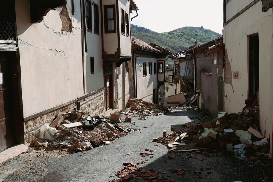 June 25, 2026 — Series of Powerful Earthquakes Rattle Multiple Continents, Including Strong Tremors Felt Across Venezuela